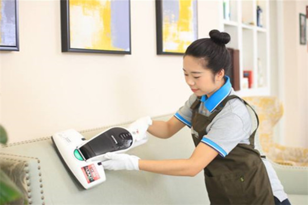 萬(wàn)家家政加盟一年能賺多少？深度解析加盟盈利前景